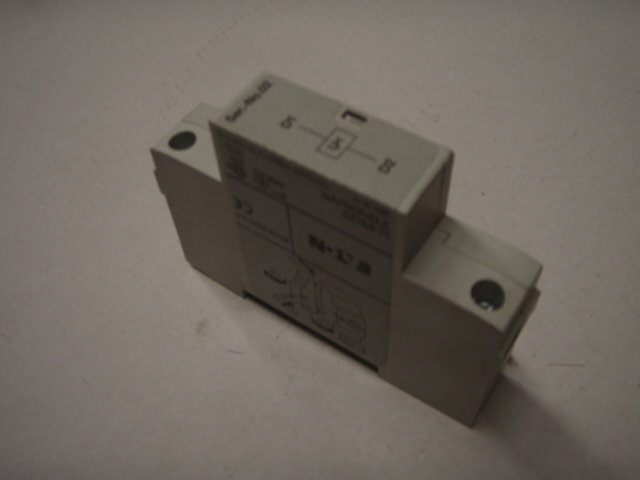 Eaton Wyzwalacz podnapieciowy AC U-PKZ0 (400V/50Hz) - 073138 073138 (4015080731382) komutators