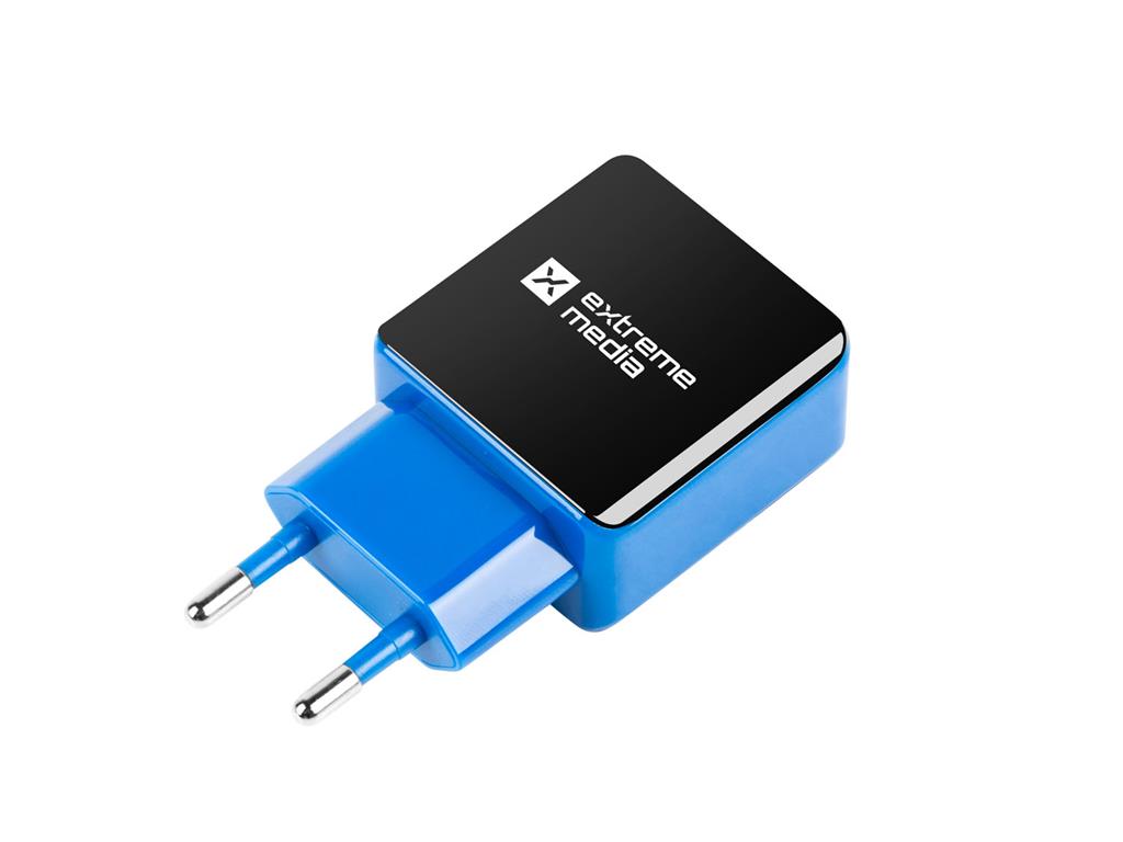 Usb charger. Зарядное синее. Зарядное синий 20.000ma. Telefon Bluebird зарядка. Зарядка на Blueberry.