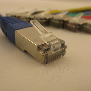 Netrack patch cable RJ45, snagless boot, Cat 5e FTP, 5m grey kabelis, vads