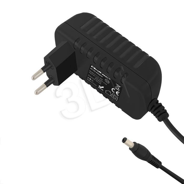 Qoltec Universal AC adapter 18W | 9V | 2A | 5.5*2.1 portatīvo datoru lādētājs