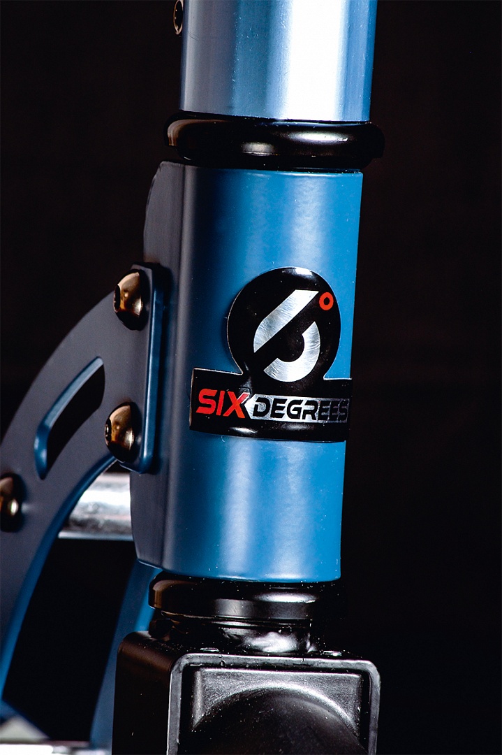 Six Degrees Scooter -  skrejritenis 205 mm, zils AU 509 Skrejriteņi