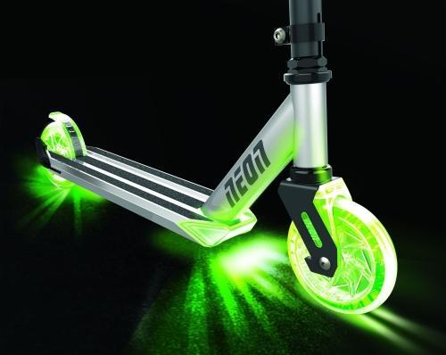 Yvolution Neon Ghost scooter black/silver Skrejriteņi