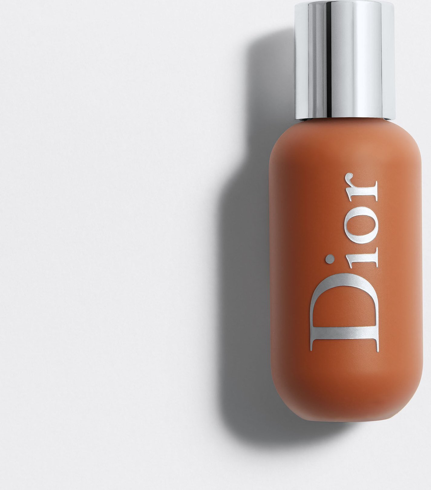 Dior DIOR BACKSTAGE FACE & BODY FOUNDATION 6N NEUTRAL 50ML 12984548 (3348901414722) tonālais krēms