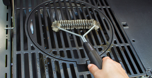 Campingaz wire brush with triangle head - grill cleaning brush - black / silver