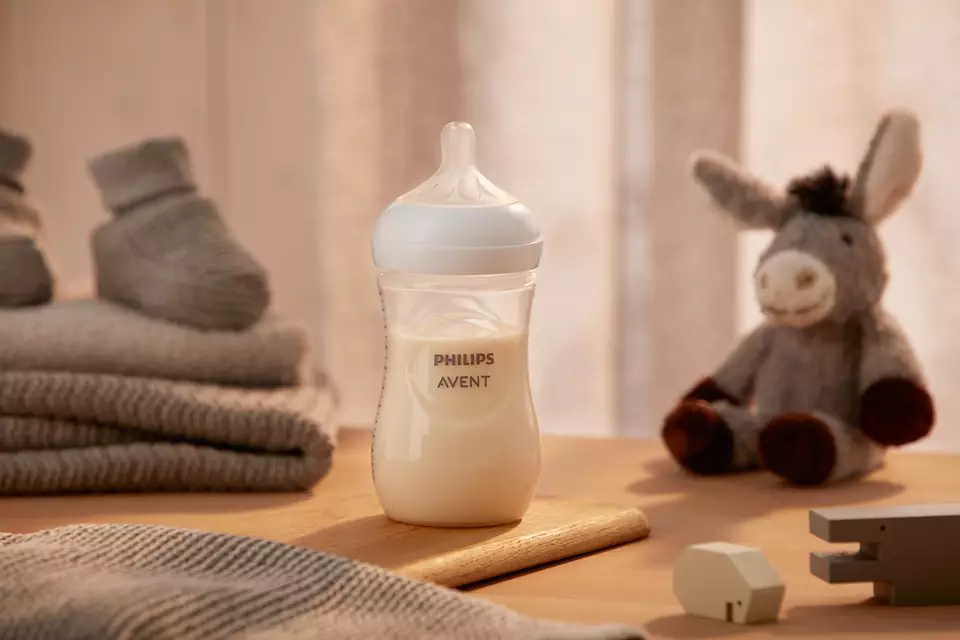 Philips Avent Natural Response barošanas pudelīte 260 ml, lēnas plūsmas knupītis, 1m+ SCY903/01 piederumi bērnu barošanai