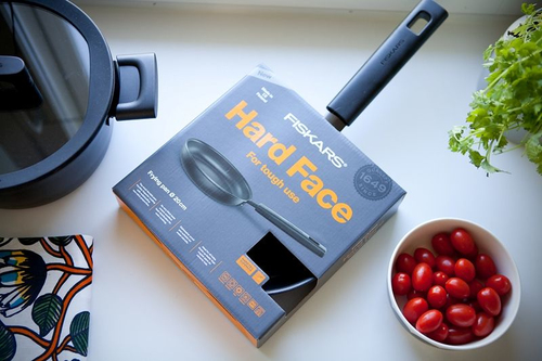 Fiskars Frying Pan 1052224 Diameter 28 cm, Suitable for induction hob, Fixed handle, Black Pannas un katli