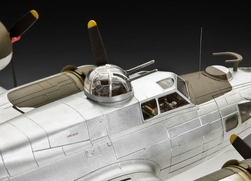 Plastic model B-17G Flying Fortress Rotaļu auto un modeļi