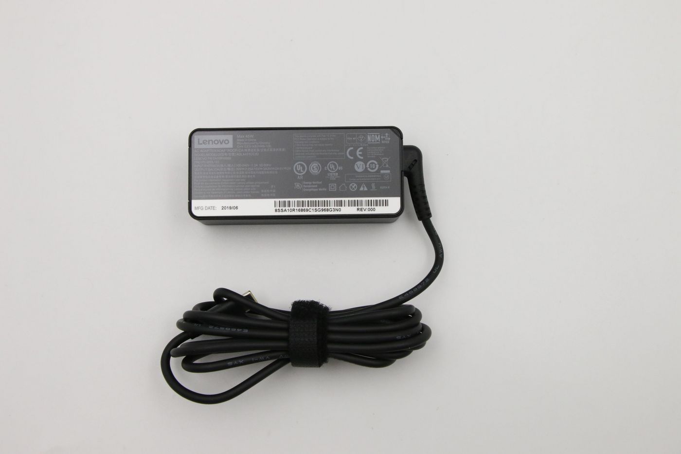 Lenovo PD3.045W2pinNON-PCCacadapter 5706998837691 portatīvo datoru lādētājs