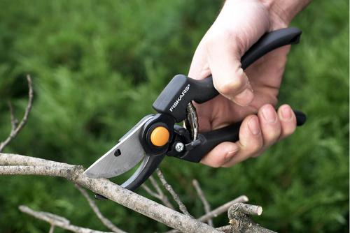 Fiskars Garden Pro Pruner P90 dārza šķēres