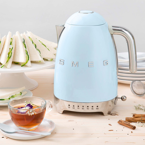 Smeg kettle KLF04PBEU 1.7 L pastel blue - 2,400 watts, temperature control Elektriskā Tējkanna