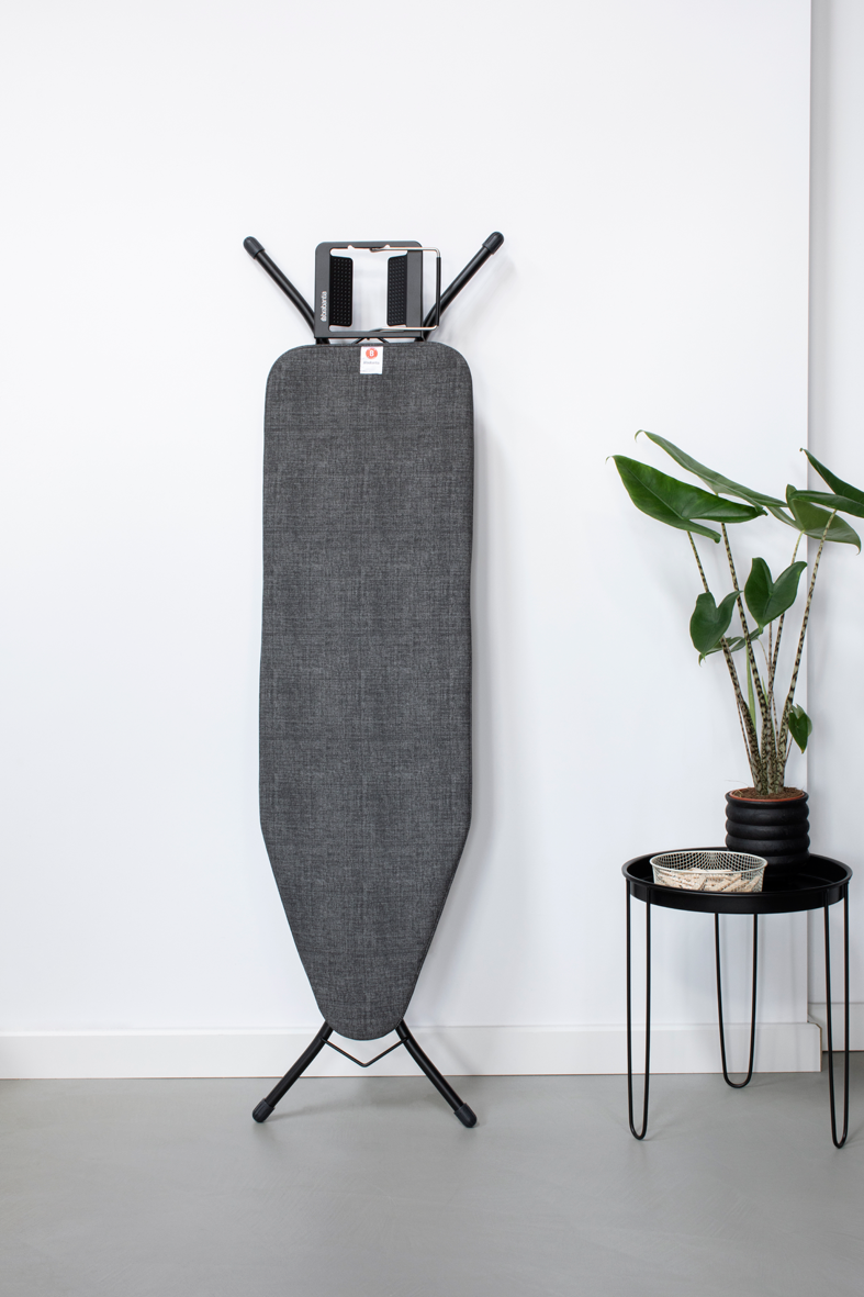 BRABANTIA gludināmā dēļa pārvalks, 124x38 cm, Denim Black (B) 4mm+ 4mm filcis 130885 gludināmais dēlis, veļas žāvētājs